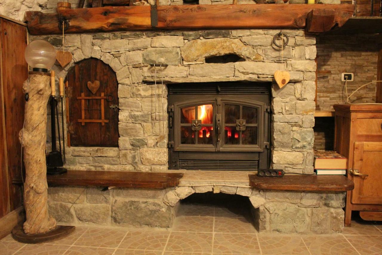 Fiocco Di Neve Apartment Монжове Екстериор снимка